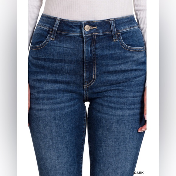 NWT ZENANA HIGH RISE SKINNY JEGGING JEANS - Picture 3 of 6